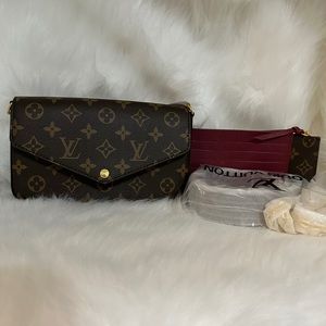 Shoulder bag with 2 cards holder and two different strap